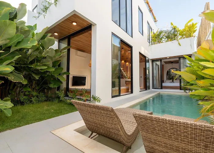 El Agua - Plot 8 *